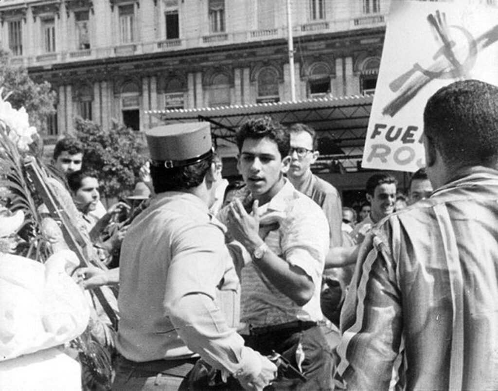 Student protest against the Fidel Castro government in Havana's central park. January 8, 1960, Photo: Wikimedia Commons